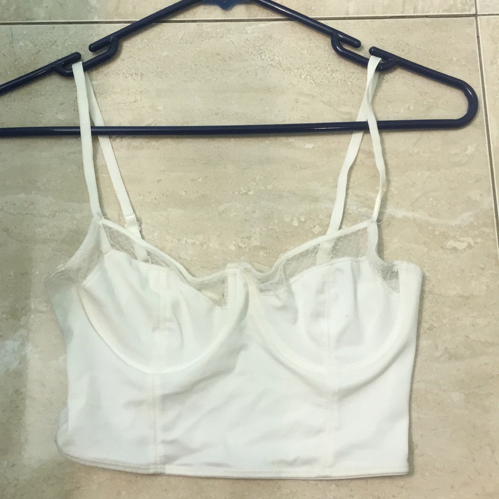 White solid mesh lined bralette